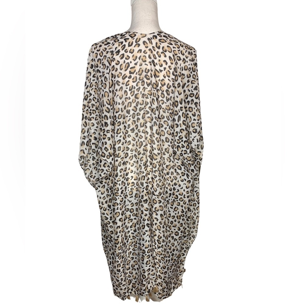 Leopard wrap topper with tassel trim - Picture 3 of 4